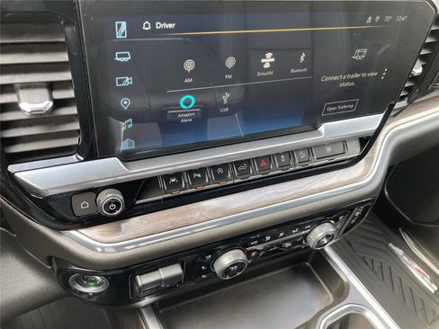 Used 2023 Chevrolet Silverado 1500 LTZ image 12