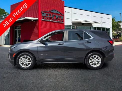 Used 2023 Chevrolet Equinox LT FWD image 2