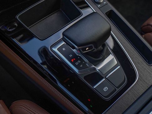 Used 2022 Audi Q5 2.0T Premium Plus image 19