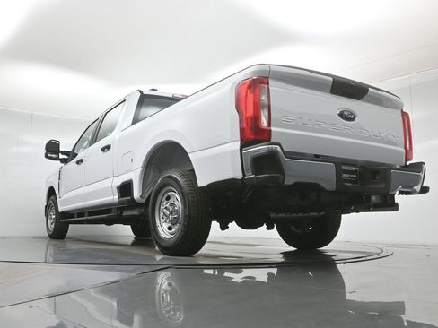 New 2026 Ford F250 XL w/ XL Chrome Package image 46