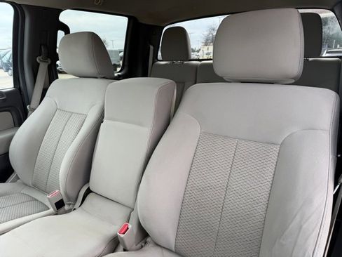 Used 2010 Ford F150 XLT image 12