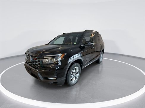 Used 2023 Honda Passport TrailSport image 4