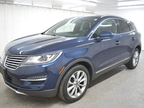 Used 2017 Lincoln MKC Select w/ Select Plus Package image 3