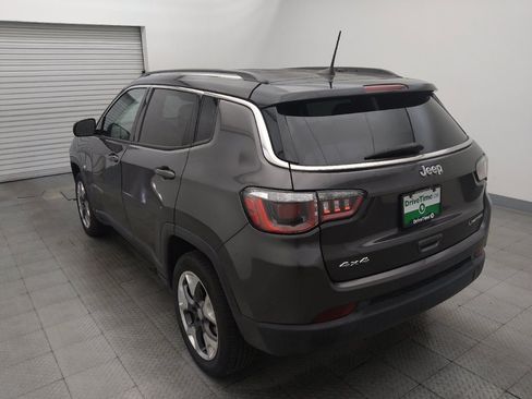 Used 2019 Jeep Compass Limited AWD/4WD image 5