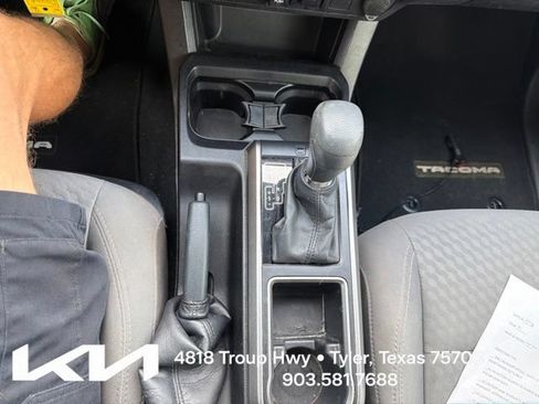 Used 2021 Toyota Tacoma SR5 RWD image 20