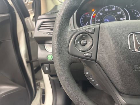 Used 2015 Honda CR-V LX image 17