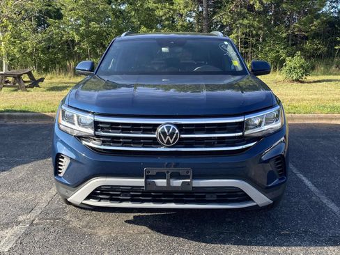 Used 2023 Volkswagen Atlas Cross Sport SEL AWD/4WD image 2