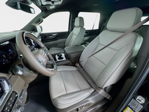 New 2026 GMC Yukon Elevation image 11