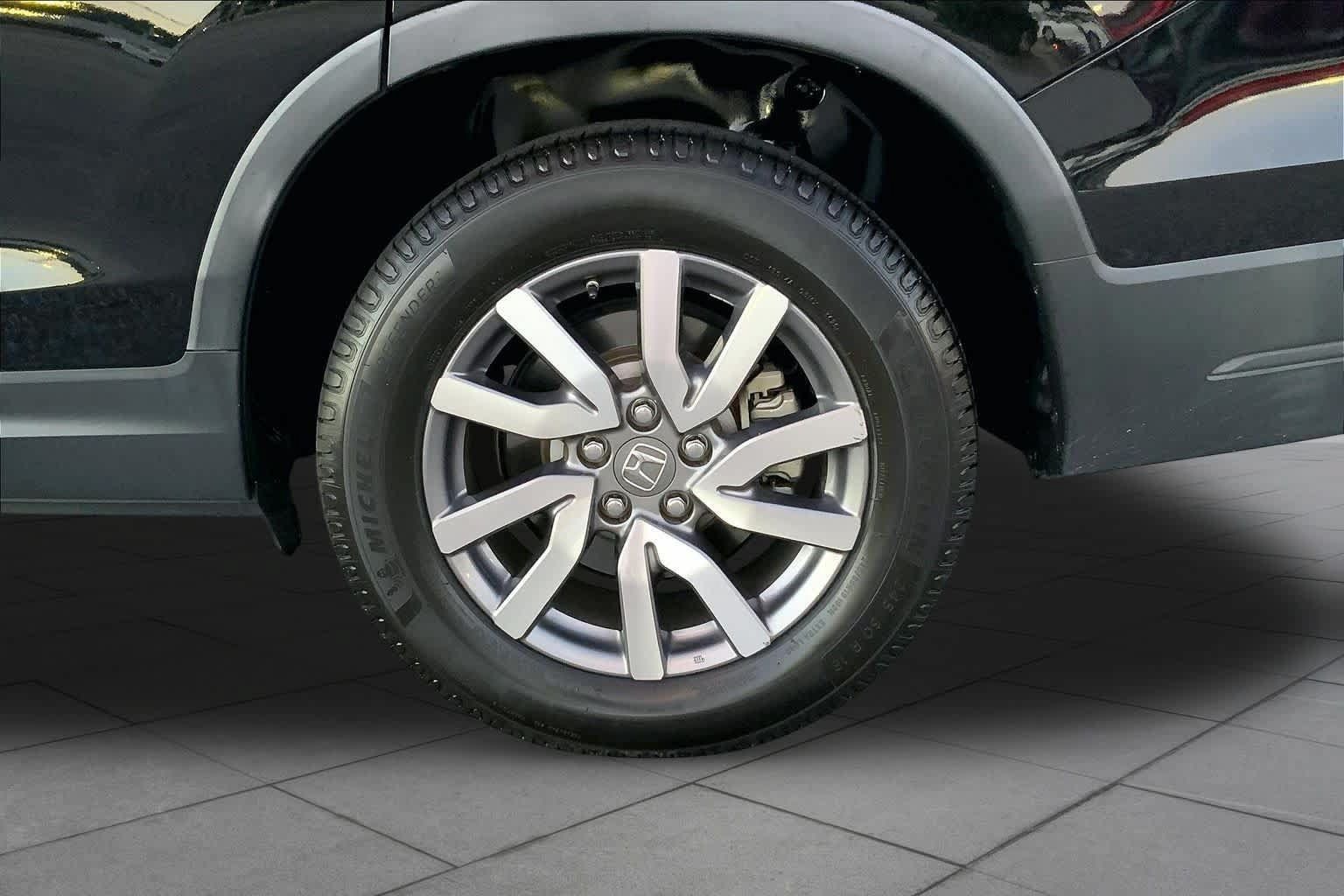 Used 2019 Honda Pilot EX-L image 10