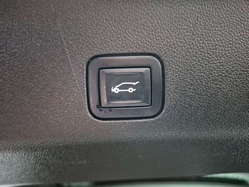 Used 2021 Cadillac Escalade Sport image 11