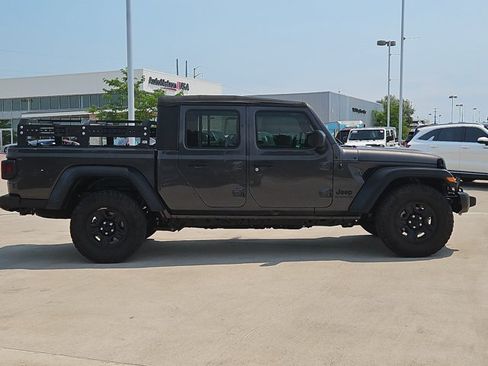 Used 2020 Jeep Gladiator Sport AWD/4WD image 4