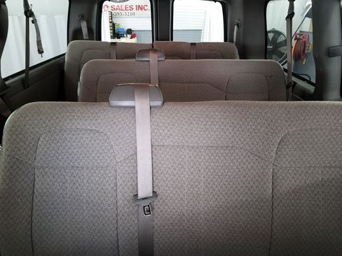 Used 2014 Chevrolet Express 2500 LS image 11