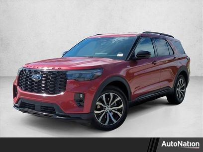 New 2025 Ford Explorer ST-Line w/ Premium Package