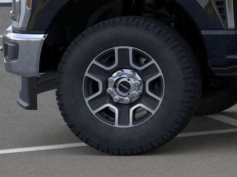 New 2026 Ford F250 Lariat w/ FX4 Off-Road Package image 19