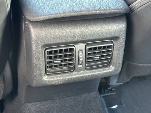 Used 2024 Toyota Camry SE w/ Audio Upgrade Package FWD image 16