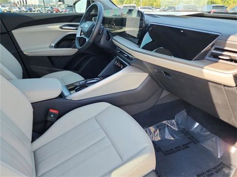 Certified 2025 Audi Q5 Premium w/ Convenience Package image 26