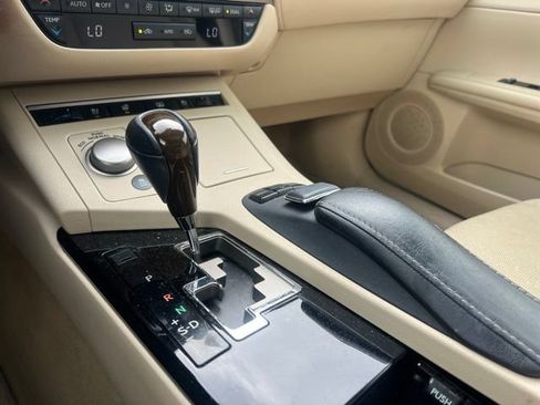 Used 2013 Lexus ES 350 FWD image 16