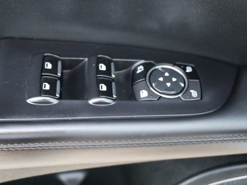 Used 2022 Lincoln Nautilus Reserve AWD/4WD image 18