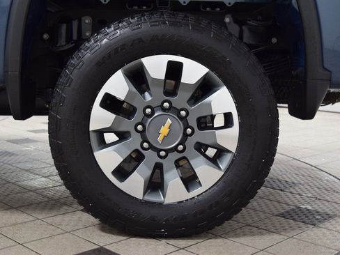 Used 2025 Chevrolet Silverado 2500 Custom w/ Custom Value Package AWD/4WD image 29