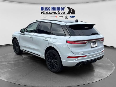 Used 2025 Lincoln Corsair Reserve w/ Equipment Group 202A AWD/4WD image 3