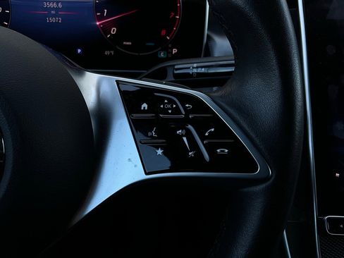 Used 2024 Mercedes-Benz GLC 300 4MATIC image 38