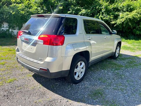 Used 2015 GMC Terrain SLE AWD/4WD image 5