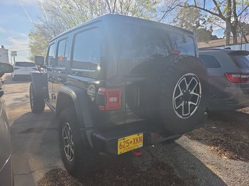 Used 2025 Jeep Wrangler Rubicon image 7