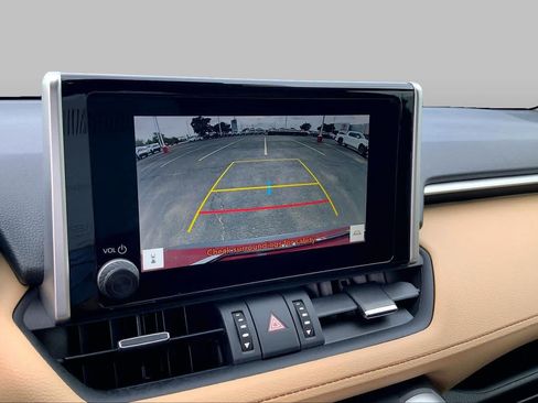 Used 2025 Toyota RAV4 XLE Premium w/ Weather Package AWD/4WD image 27