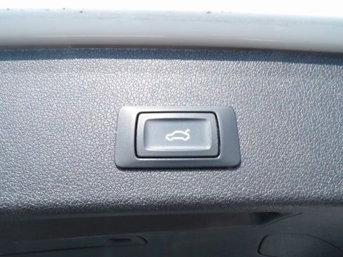 Used 2015 Audi Q5 2.0T Premium Plus w/ Technology Package image 10