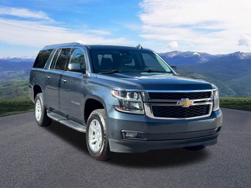 Used 2020 Chevrolet Suburban LT AWD/4WD image 8