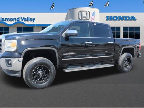 Used 2015 GMC Sierra 1500 SLT w/ SLT Crew Cab Value Package RWD image 3