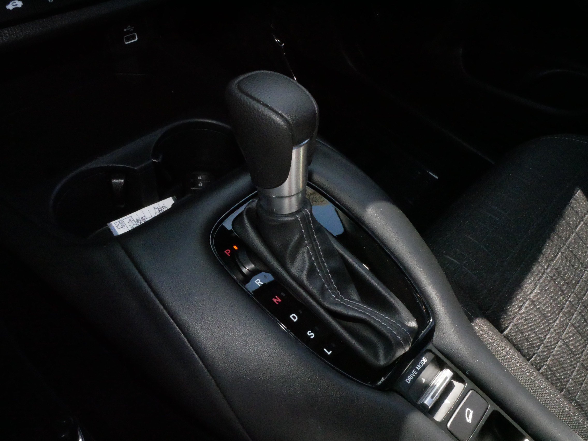 Certified 2024 Honda HR-V LX image 24