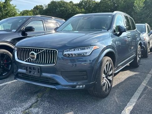 Used 2023 Volvo XC90 B5 Core w/ Climate Package AWD/4WD image 3
