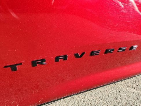 Certified 2024 Chevrolet Traverse RS image 32