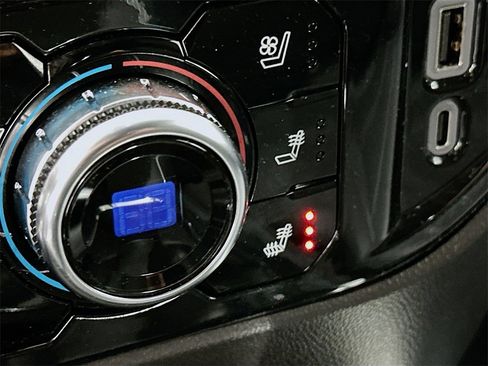 Used 2025 GMC Sierra 1500 SLT image 21