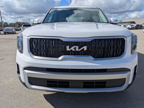 New 2025 Kia Telluride EX image 3