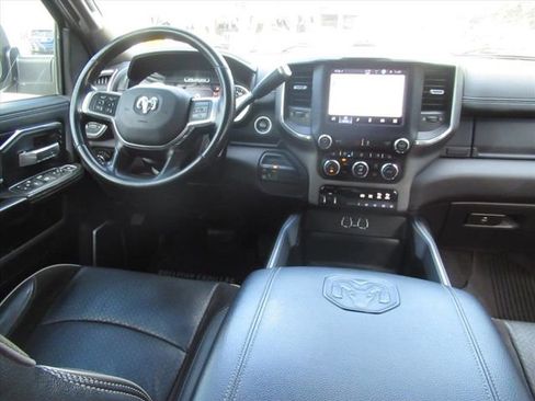 Used 2022 RAM 2500 Laramie w/ Night Edition AWD/4WD image 12