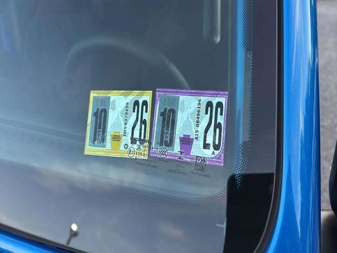 Used 2021 Jeep Gladiator Willys image 22