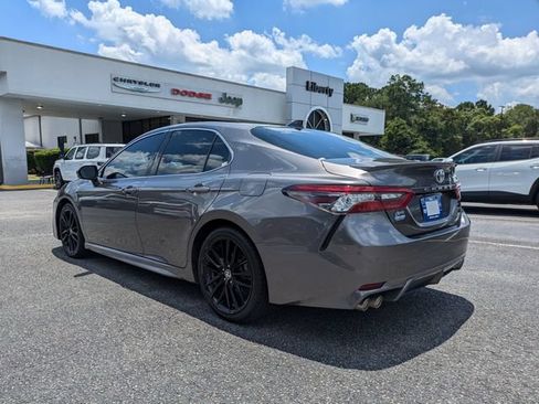 Used 2021 Toyota Camry XSE FWD image 7