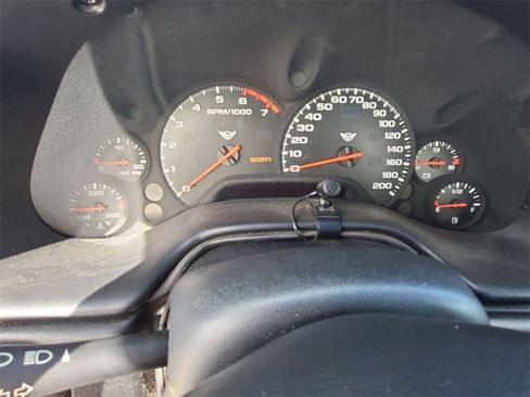 Used 2000 Chevrolet Corvette Convertible w/ Memory Pkg image 18