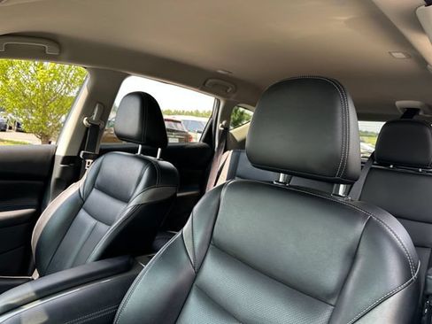 Used 2018 Nissan Murano SL w/ Midnight Edition Package FWD image 13