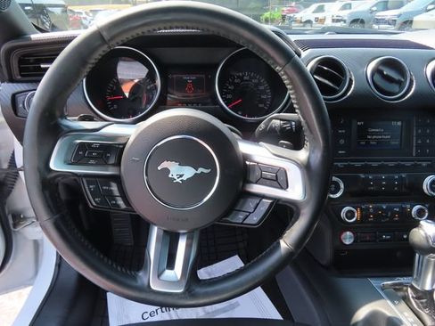 Used 2018 Ford Mustang Coupe RWD image 16