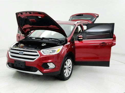 Used 2017 Ford Escape Titanium FWD image 9