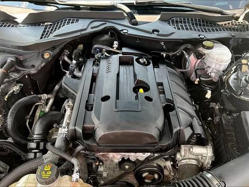 Used 2018 Ford Mustang Premium RWD image 9
