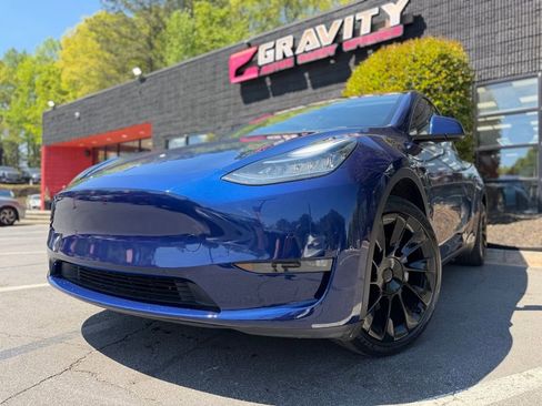 Used 2021 Tesla Model Y Long Range image 2