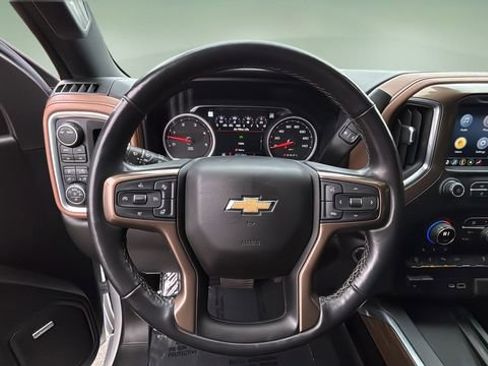 Used 2021 Chevrolet Silverado 2500 High Country w/ Z71 Off-Road Package image 11