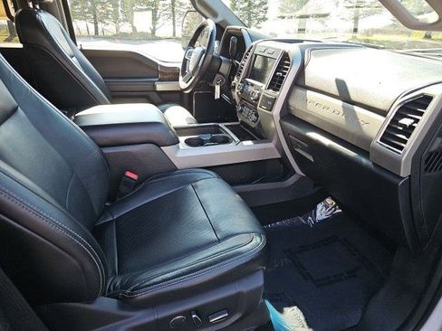 Used 2018 Ford F250 Lariat w/ Chrome Package AWD/4WD image 11