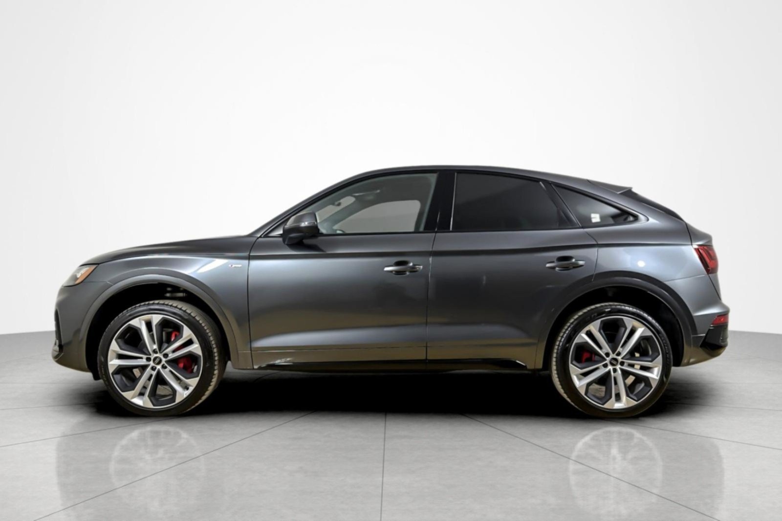 Used 2024 Audi Q5 2.0T Premium Plus w/ Premium Plus Package AWD/4WD image 2