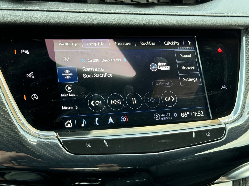 Certified 2024 Cadillac XT6 Sport w/ Technology Package AWD/4WD image 32