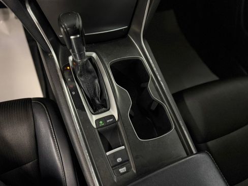 Used 2018 Honda Accord Sport image 20